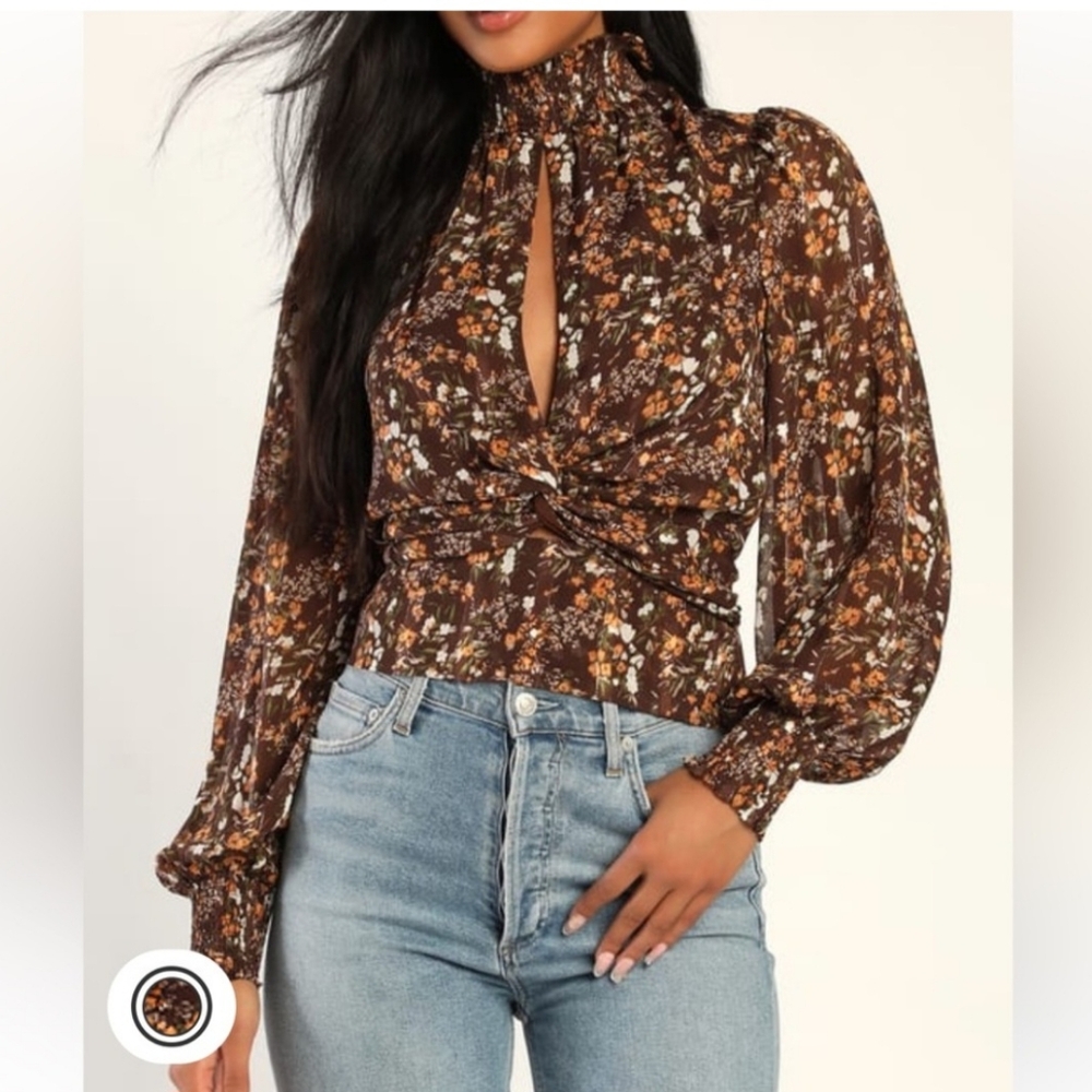 Lulus Top.